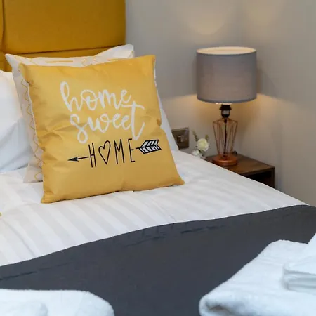 Entire 2 Bed - Free Parking - No. 15 - The Cosy Collection Ltd Daire *